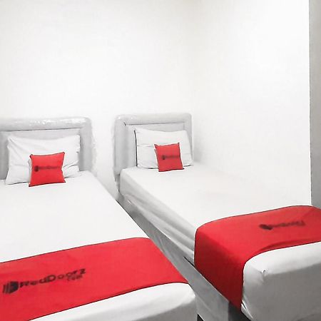 Reddoorz Syariah Near Transmart Mall Palembang Exterior foto