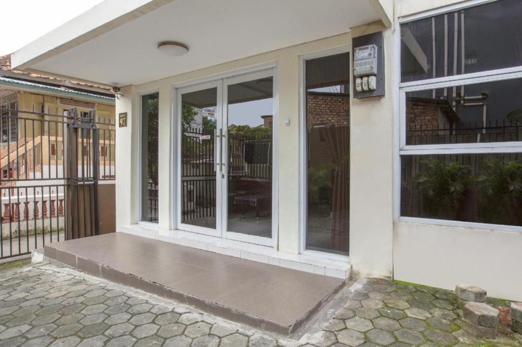 Reddoorz Syariah Near Transmart Mall Palembang Exterior foto