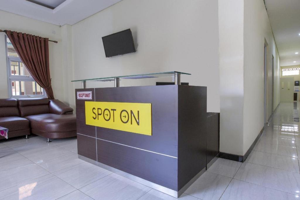 Reddoorz Syariah Near Transmart Mall Palembang Exterior foto