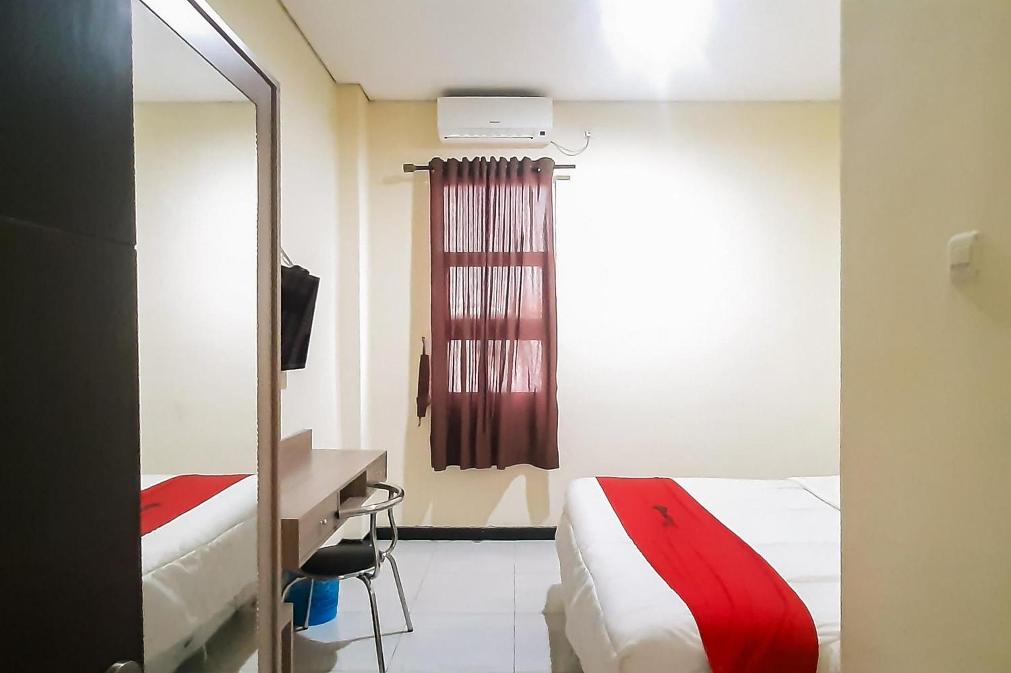 Reddoorz Syariah Near Transmart Mall Palembang Exterior foto